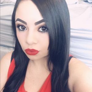 Meet your Posher, Rene